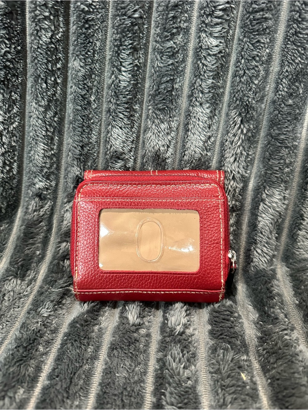 Brighton Red Pebbled Leather Wallet - Picture 3 of 8